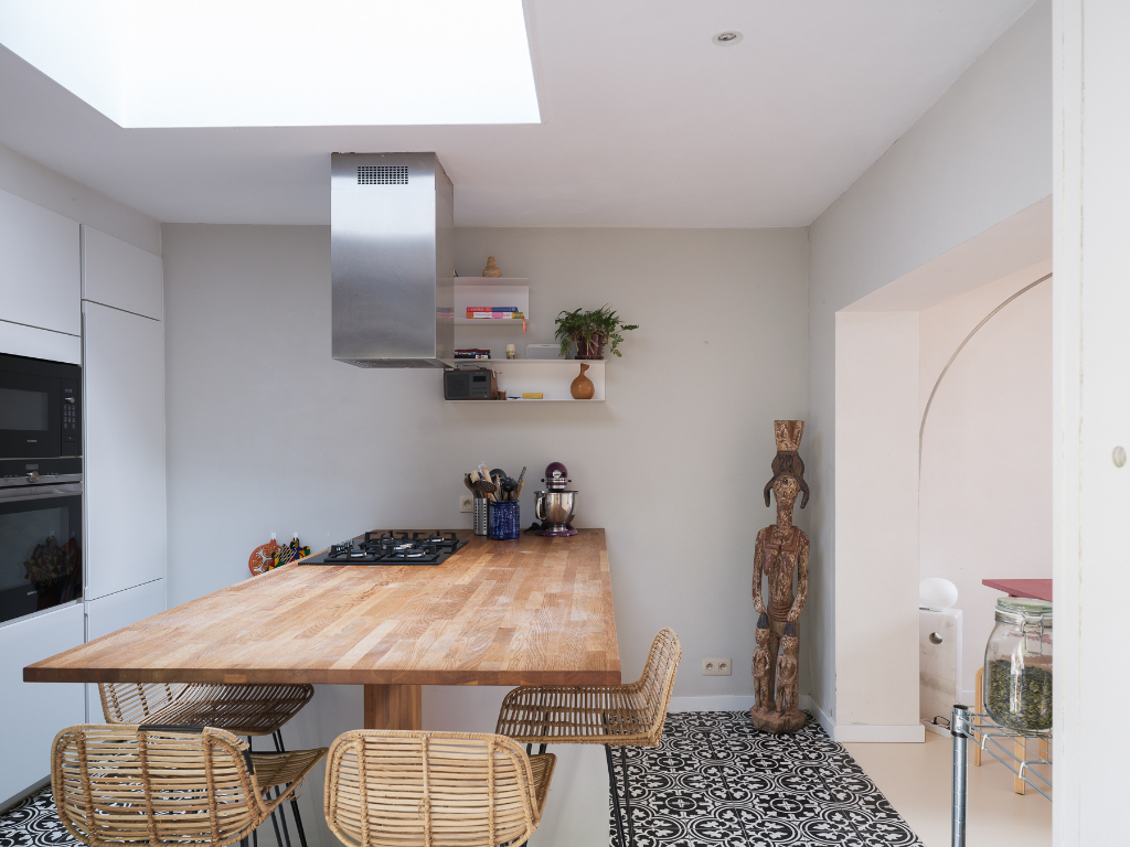 Architecturale gezinswoning met drie slaapkamers, zicht op water en groen, vlak bij de Coupure. - foto 5