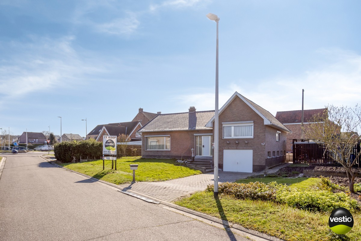 RUIME OPEN BEBOUWING (OB) MET 3 SLAAPKAMERS, GARAGE EN KELDER OP HOEKPERCEEEL VAN 6A67CA. - foto 3