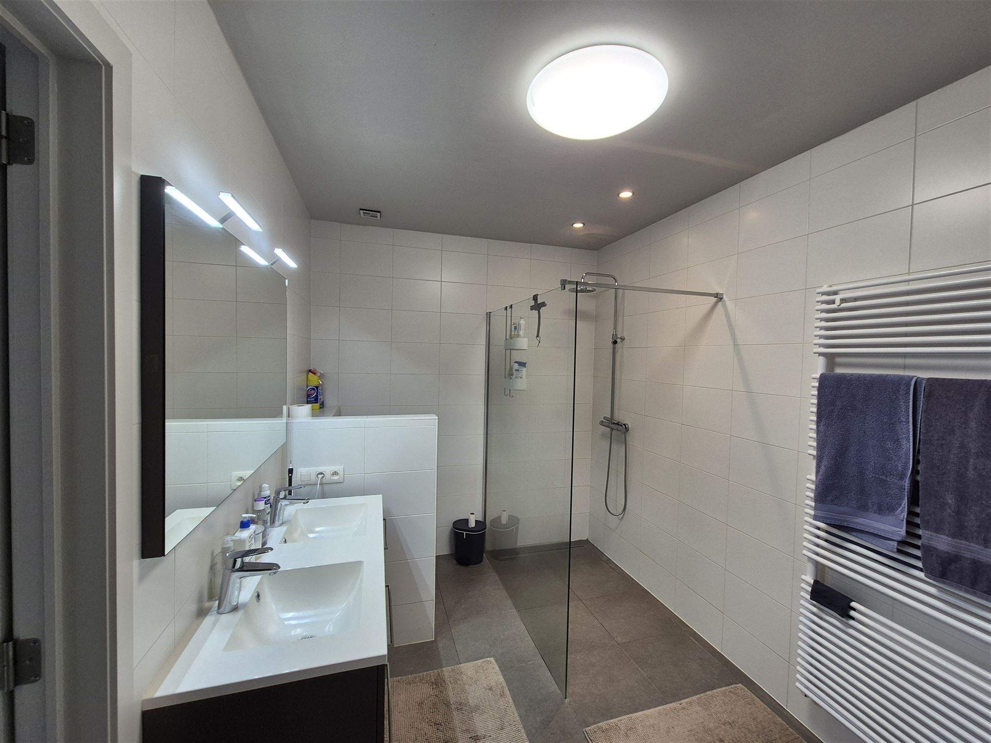 Gelijkvloers 3-slaapkamer appartement - foto 5