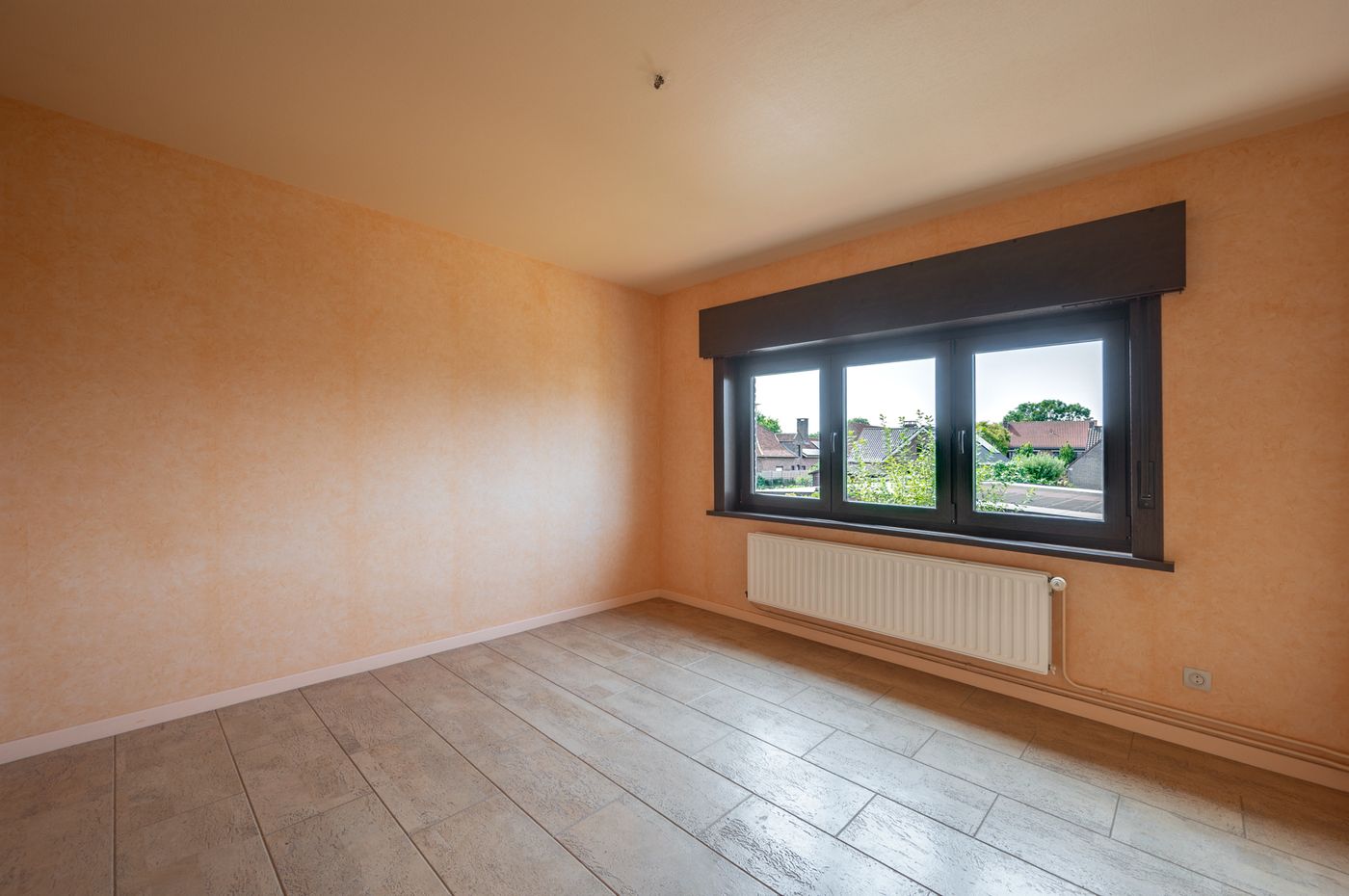 Charmante woning met 3 slaapkamers, garage en tuin - foto 5