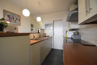 Ontdek dit volledig instapklare en recent gebouwde duplexappartement met één slaapkamer, gelegen op een rustige locatie in Steendorp, vlak bij...