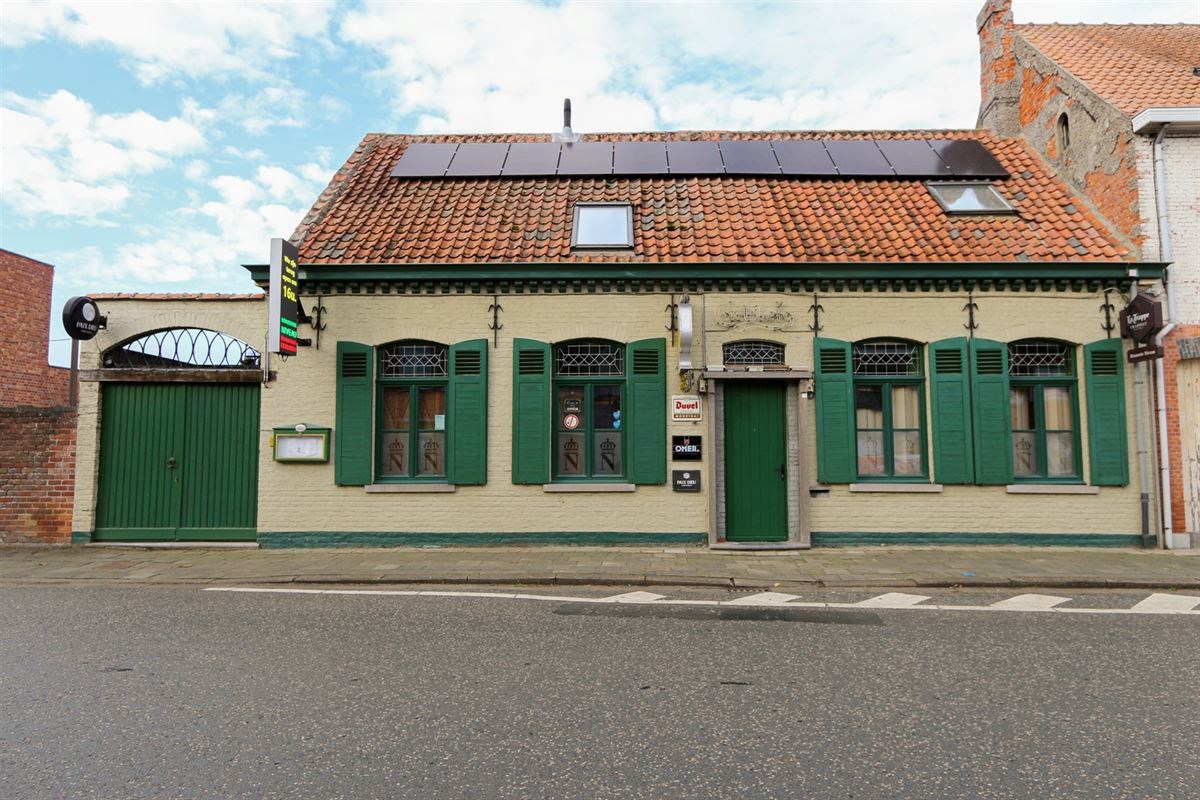 Rendabel Restaurant met woonst op Toplocatie - foto 1