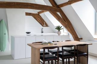 Dit charmante appartement bevindt zich op de tweede verdieping van een prachtig gerestaureerd abdijgebouw (voorzien van een lift), gelegen in het...