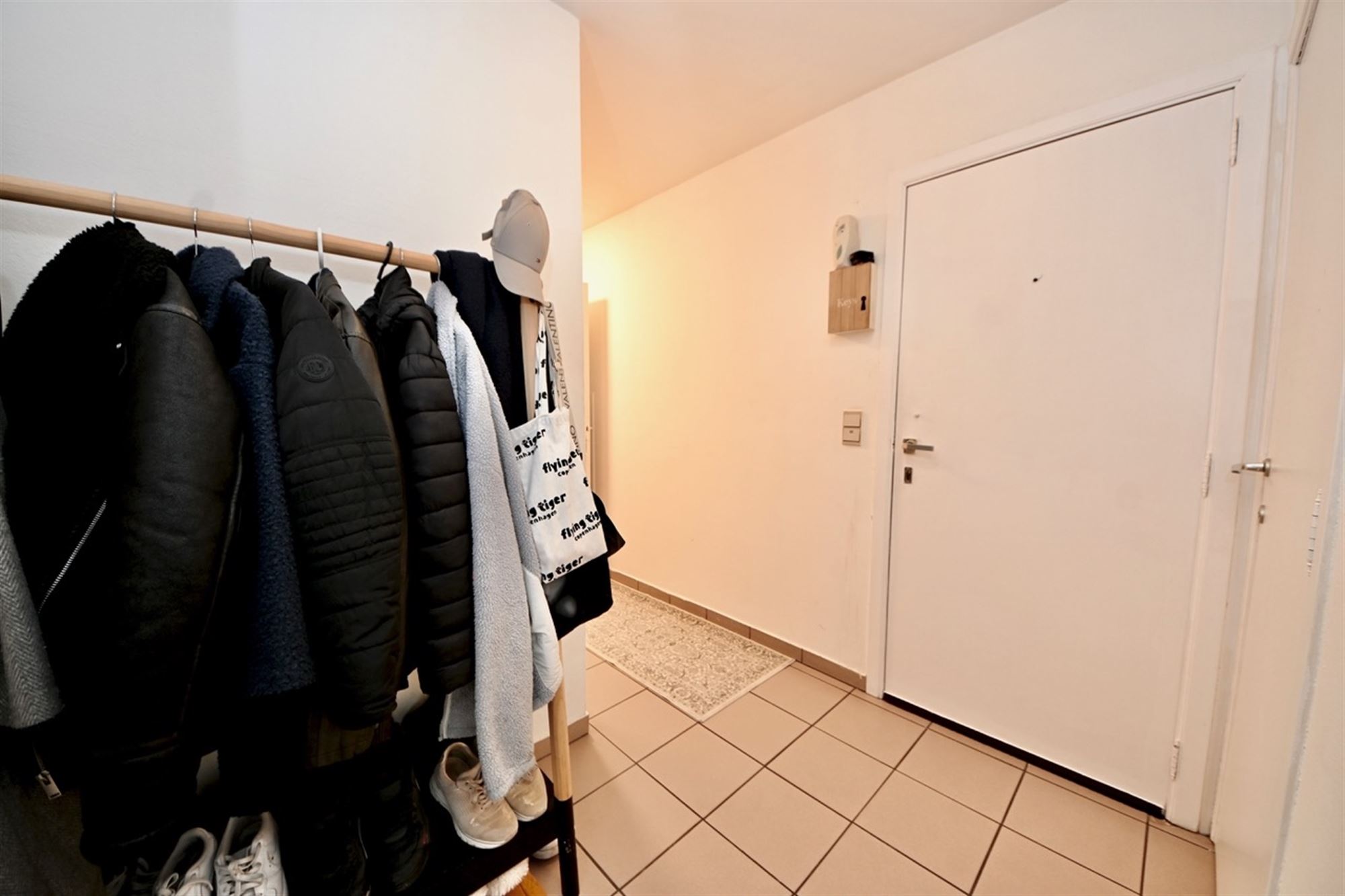 Instapklaar appartement met 3 slaapkamers en garage. - foto 2