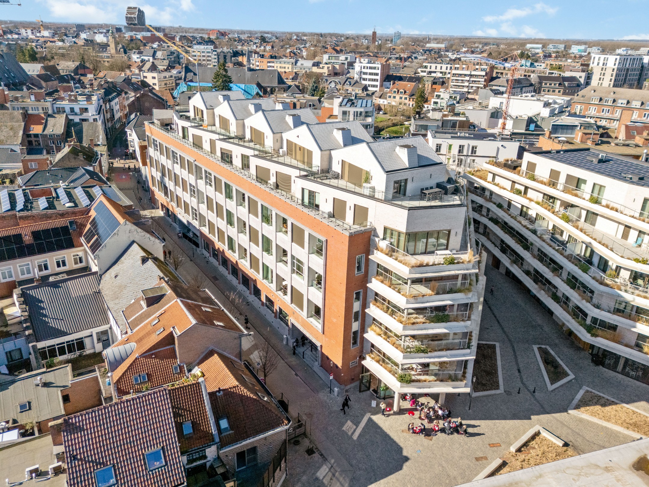 Opbrengsteigendom : recent instapklaar appartement met één slaapkamer, kelderberging en terras op toplocatie in Hasselt - foto 4