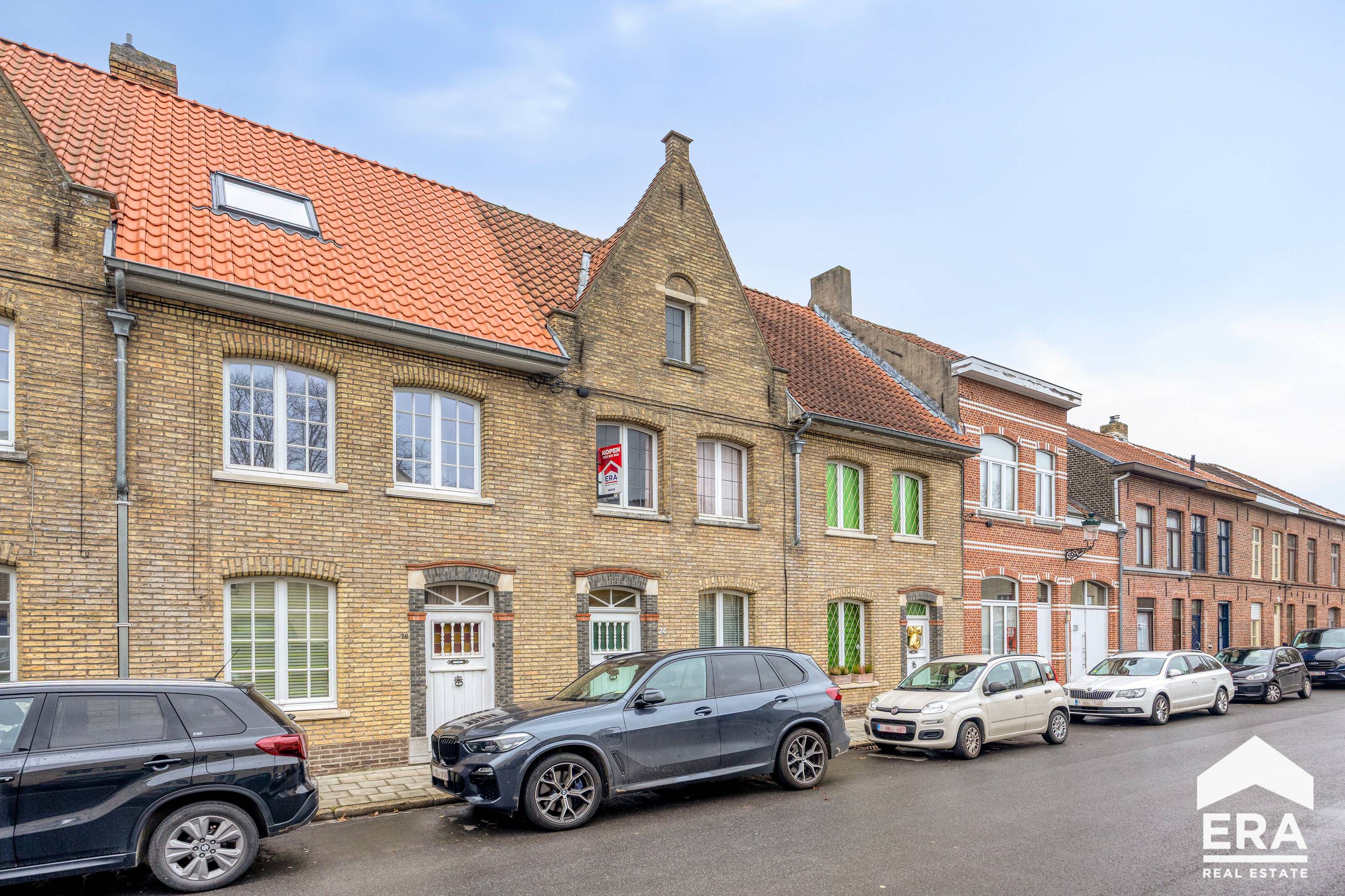 Gezinswoning met koer in Brugge centrum - foto 2