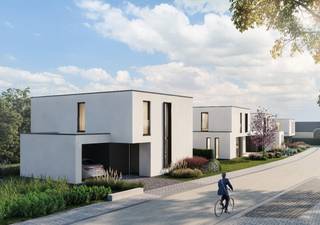 Ontdek drie moderne alleenstaande woningen in de Sint Elooistraat 10 (Lot 5) te Anzegem, gelegen in een nieuwe, landelijke ontwikkeling. Eén woning is reeds verkocht, dus wees er snel bij!<br />Deze ruime woningen bieden een zuidgerichte tuin met zicht op agrarisch gebied, een inkomhal, apart toilet, zeer ruime leefruimte met open keuken, en een berging/wasplaats. Lot 1 en 7 hebben een extra bureau. Parkeren kan in een inpandige garage of onder een carport. Op de verdieping vindt u 3 ruime slaapkamers (twee woningen met dressing), een badkamer, een afzonderlijk toilet, en een technische berging.<br />Kies voor een volledig afgewerkte woning of een ruwbouw wind- en waterdicht, afgestemd op uw wensen en budget.<br />Neem vandaag nog contact op voor meer info of een bezoek ter plaatse!