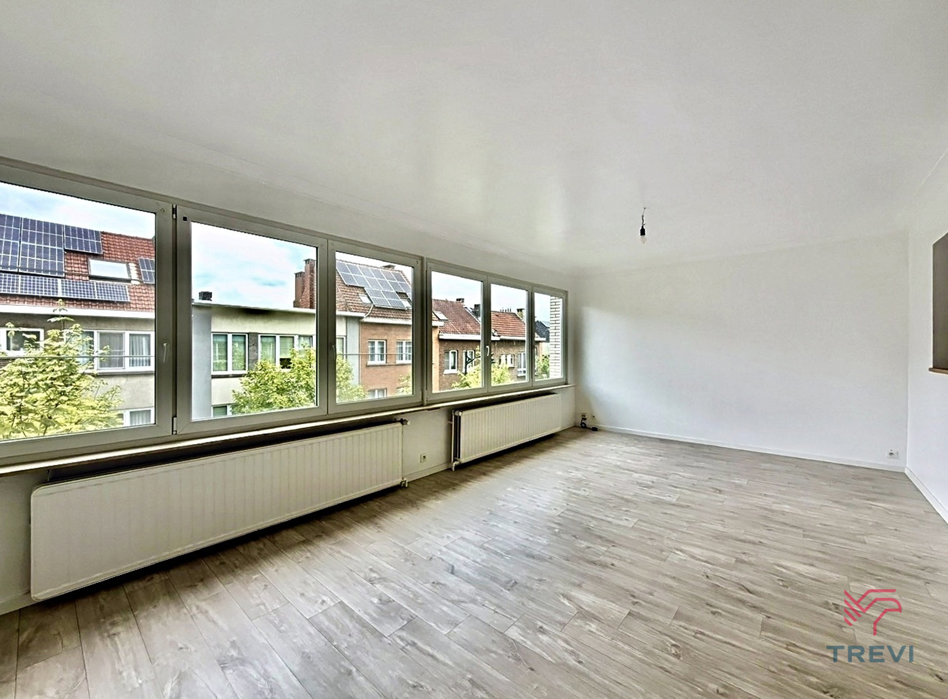 Appartement met 2 slaapkamers en balkon. - foto 5