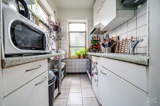 In a small condominium of 4 units, discover this charming ±60 m² apartment located on the 1st floor, in a quiet, residential area.This bright and...