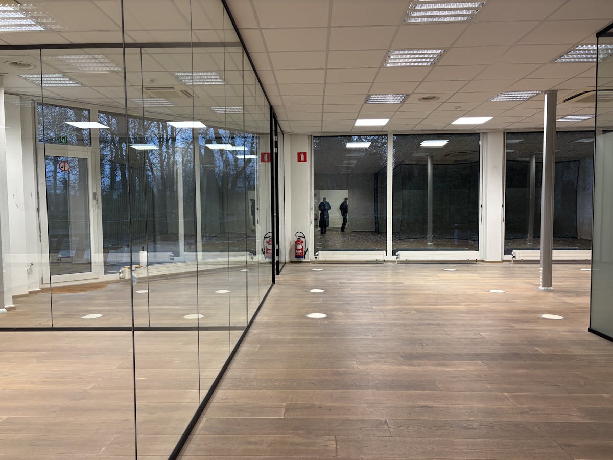 Kantoorruimte 320 m² mét parking aan kleine ring Hasselt - foto 5