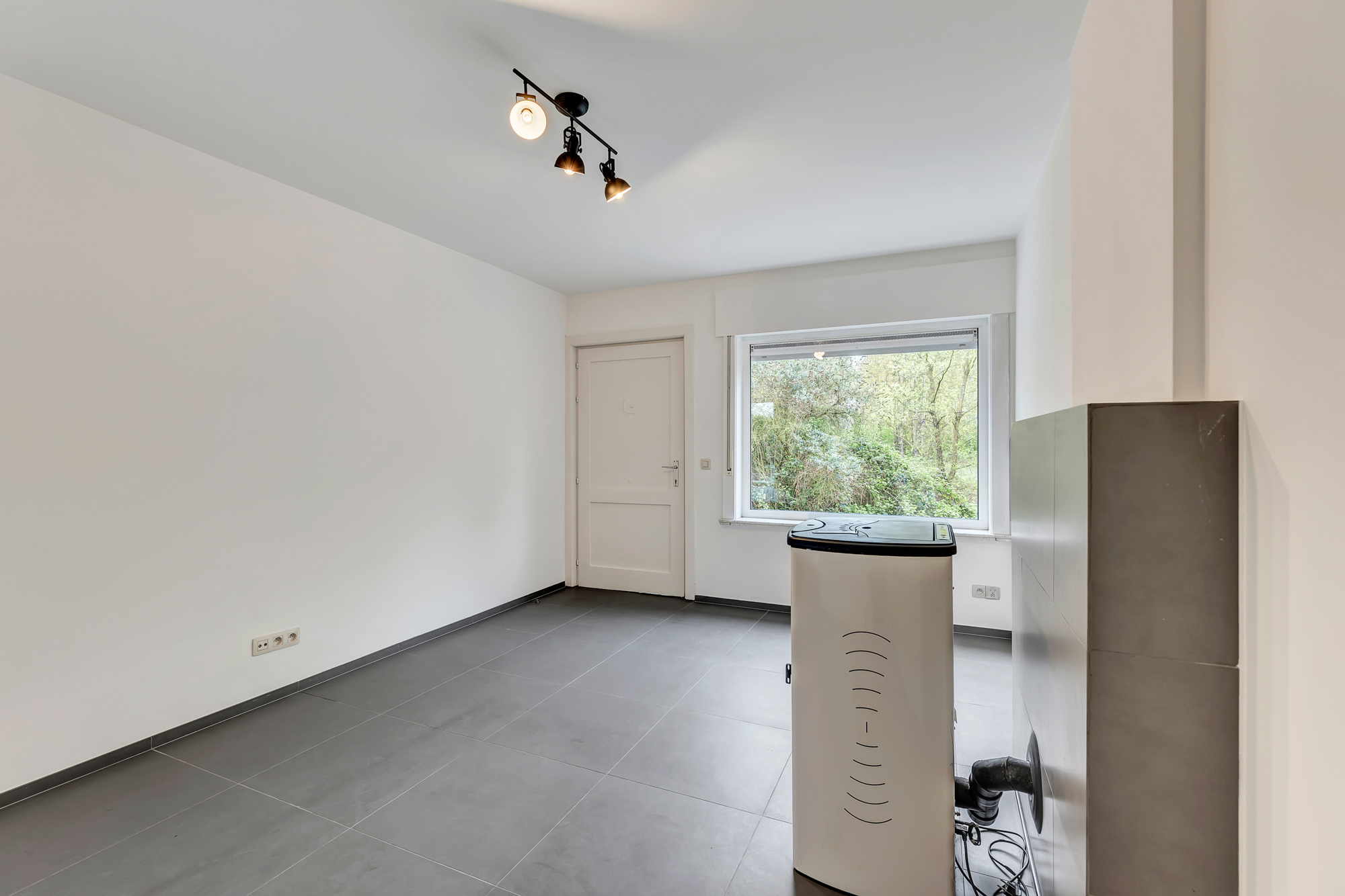 Charmante woning met garage en tuin in Zandbergen - foto 3