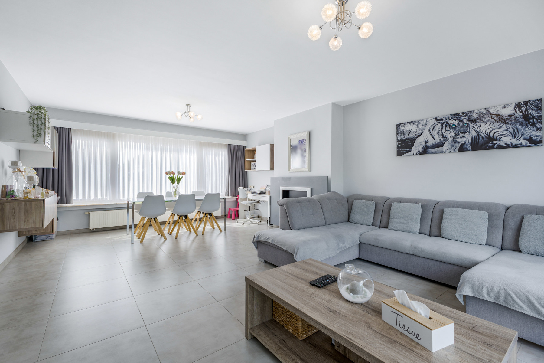 Goed gelegen woning met drie slaapkamers en garage - foto 4
