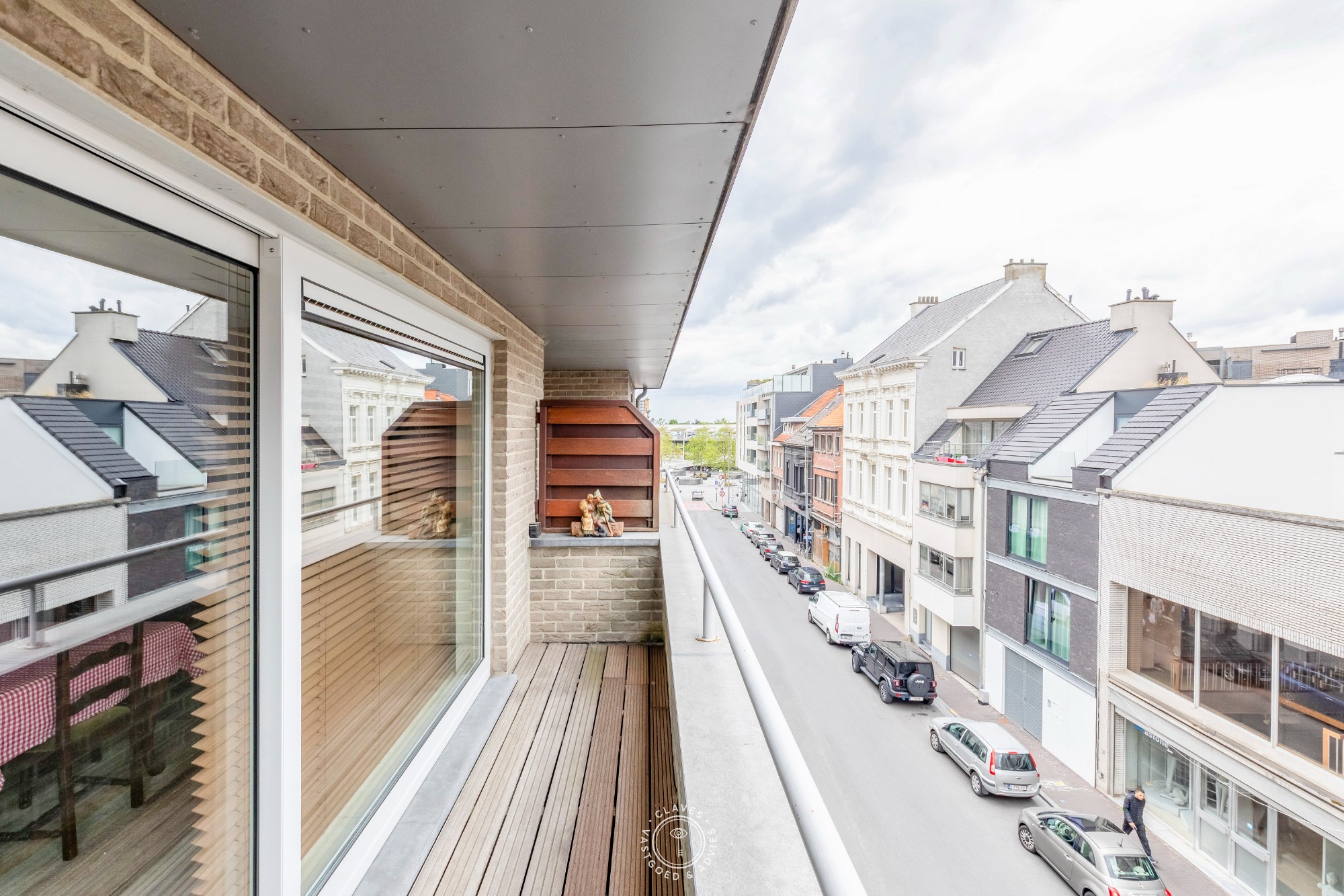 Zeer verzorgd interessant 3 slaapkamer appartement met autostaanplaats - foto 4