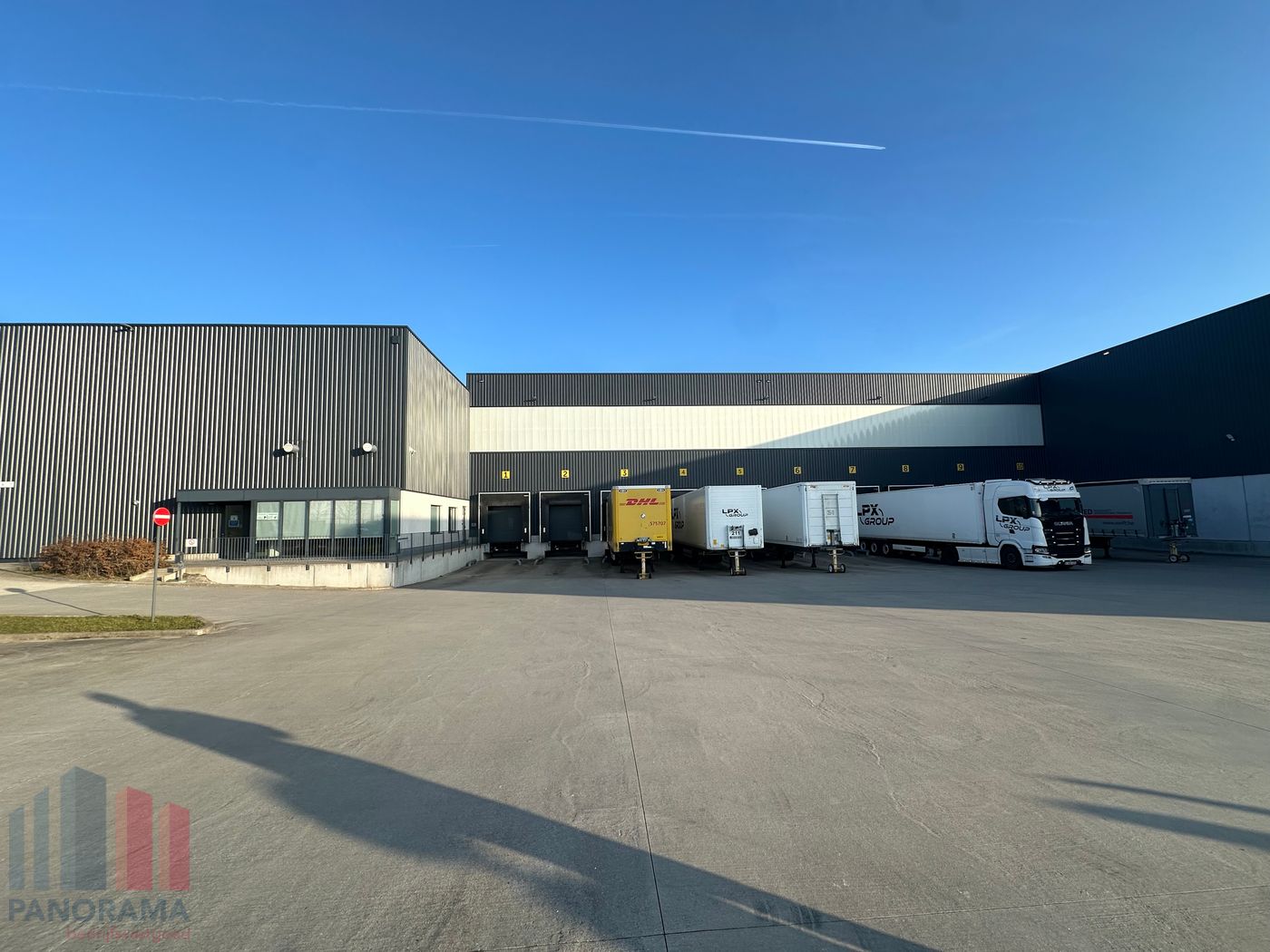 Logistieke opslagruimte van 13.302 m² in Kuurne - foto 1
