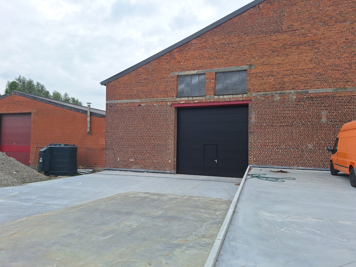 Entrepôt d'environ 620m² à louer à Lendelede - photo 3