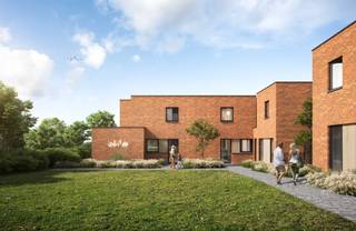 <p>indeling van woning<br /> </p>
<h3>gelijkvloers</h3>
Op het gelijkvloers vind je een ruime inkom, een open en lichtrijke leefruimte, een ruime berging en aparte fietsberging. Dankzij de gunstige oriëntatie geniet je optimaal van natuurlijk licht en heb je middag- en avondzon in je eigen tuin.
<h3><br />eerste verdieping</h3>
— 3 ruime slaapkamers<br />— badkamer
<h3><br />duurzaamheid en energie</h3>
Bij het ontwerp werd sterk ingezet op energie-efficiëntie en wooncomfort. Zo geniet je van lage energiekosten en ben je minder afhankelijk van fossiele brandstoffen. Door het lage E-peil geniet je van een korting onroerende voorheffing van 50% gedurende 5 jaar.
<h3><br />de woning is uitgerust met:</h3>
— warmtepomp lucht/water in combinatie met vloerverwarming<br />— ventilatiesysteem D met warmterecuperatie<br />— doordachte isolatie en performante beglazing<br />— zonnepanelen<br />— een aangelegde tuin en terras
<h3><br />afwerking en prijs</h3>
Parkwoning C3 is in afwerkingsfase.<br />— deze woning wordt momenteel volledig afgewerkt volgens de laatste trends, en is instapklaar binnen de 4 tot 6 maanden<br />— de vermelde prijs betreft de volledig afgewerkte woning inclusief terras, tuin en aansluitingskosten, exclusief btw en verkoopkosten<br />—bij elke woning wordt een garage, overdekte autostaanplaats of parking verkocht, aan jou de keuze!