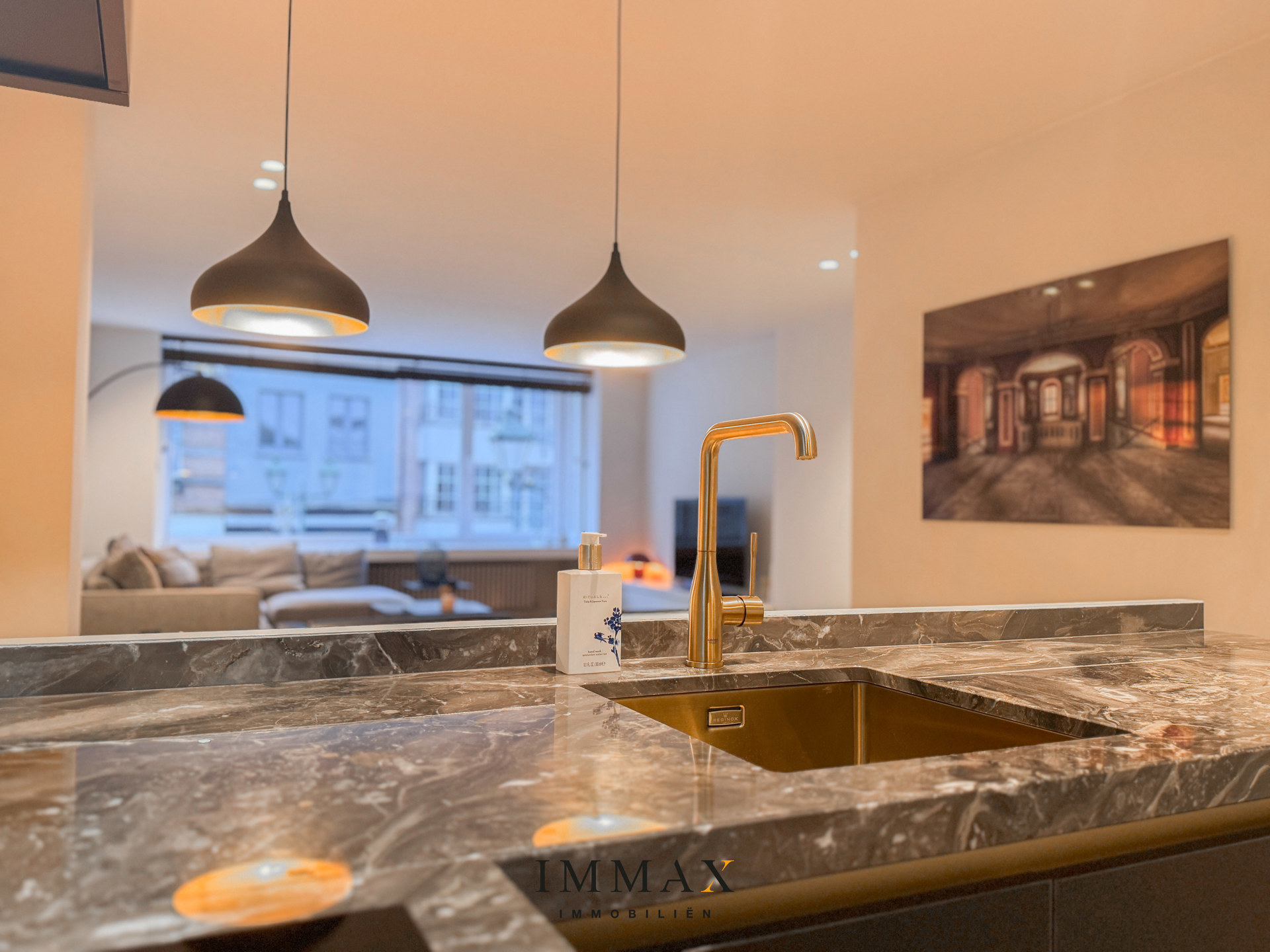 Mooi gerenoveerd 2SLK-appartement in de Lippenslaan - foto 3