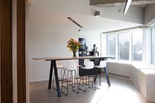 Magnifiquement situés, des bureaux de 3.109 m² à louer à 750 m à peine de la sortie 2 de l'autoroute A12 Strombeek-Bever-Centrum avec une...