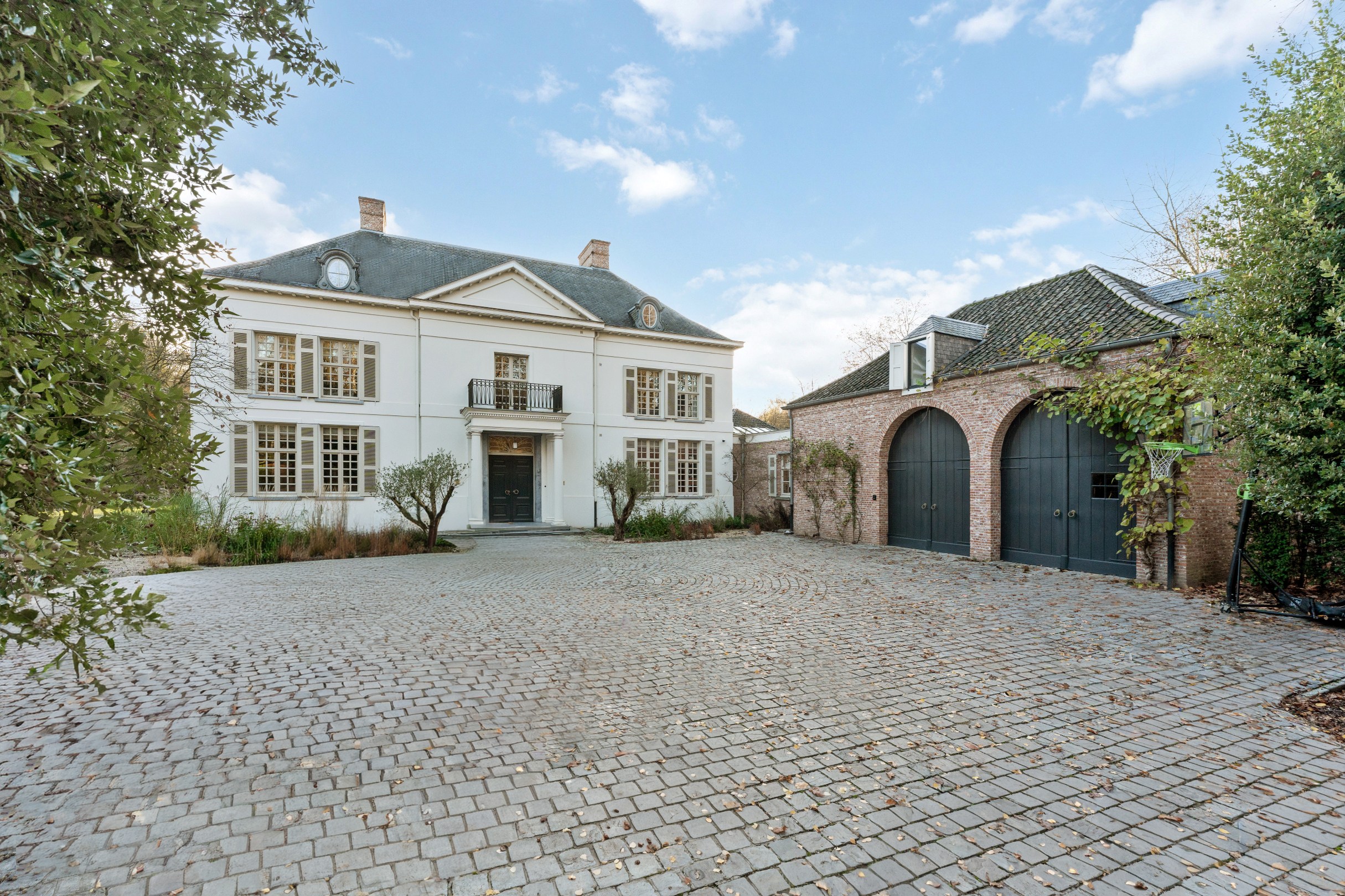 Entièrement rénové à un emplacement de choix à Hof ter Linden! - photo 2