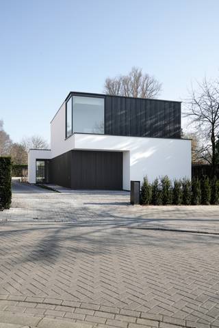 Op de hoek van de Hulstboomstraat en de Steenovenstraat is deze bouwgrond van 720 m² beschikbaar voor het realiseren van een droomvilla op maat...