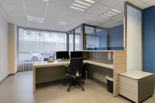 This office has been completely renewed and combines visibility, accessibility and comfort, ideal for those looking for a professional base in...