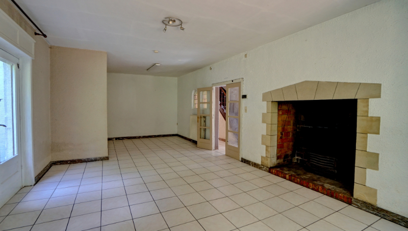 Te renoveren charmant landhuis van 235m² + dubbele garage op 15 are - foto 5