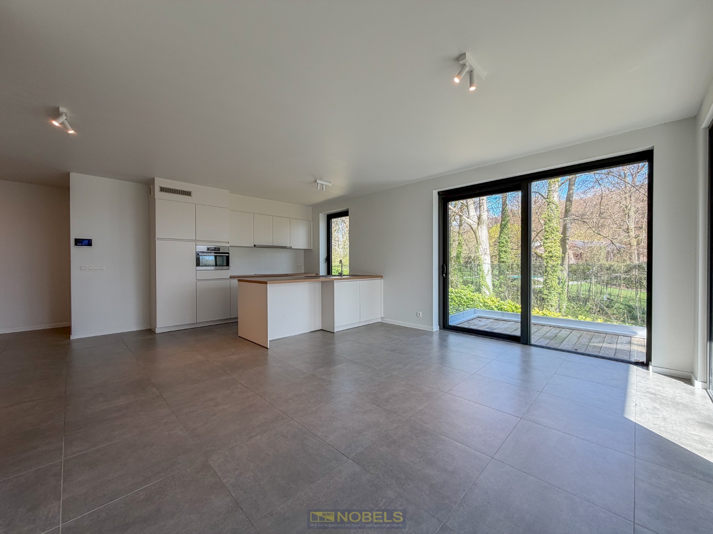 Te huur exclusief, energiezuinig nieuwbouwappartement met 2 slaapkamers en staanplaats gelegen bovenaan het Kluisbos (Mont-de-l'Enclus) - foto 5