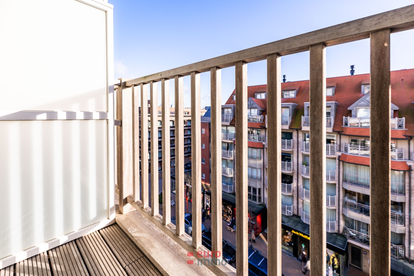 Exclusief duplex-appartement met 2 slaapkamers in het hartje van onze bruisende badstad! - foto 2