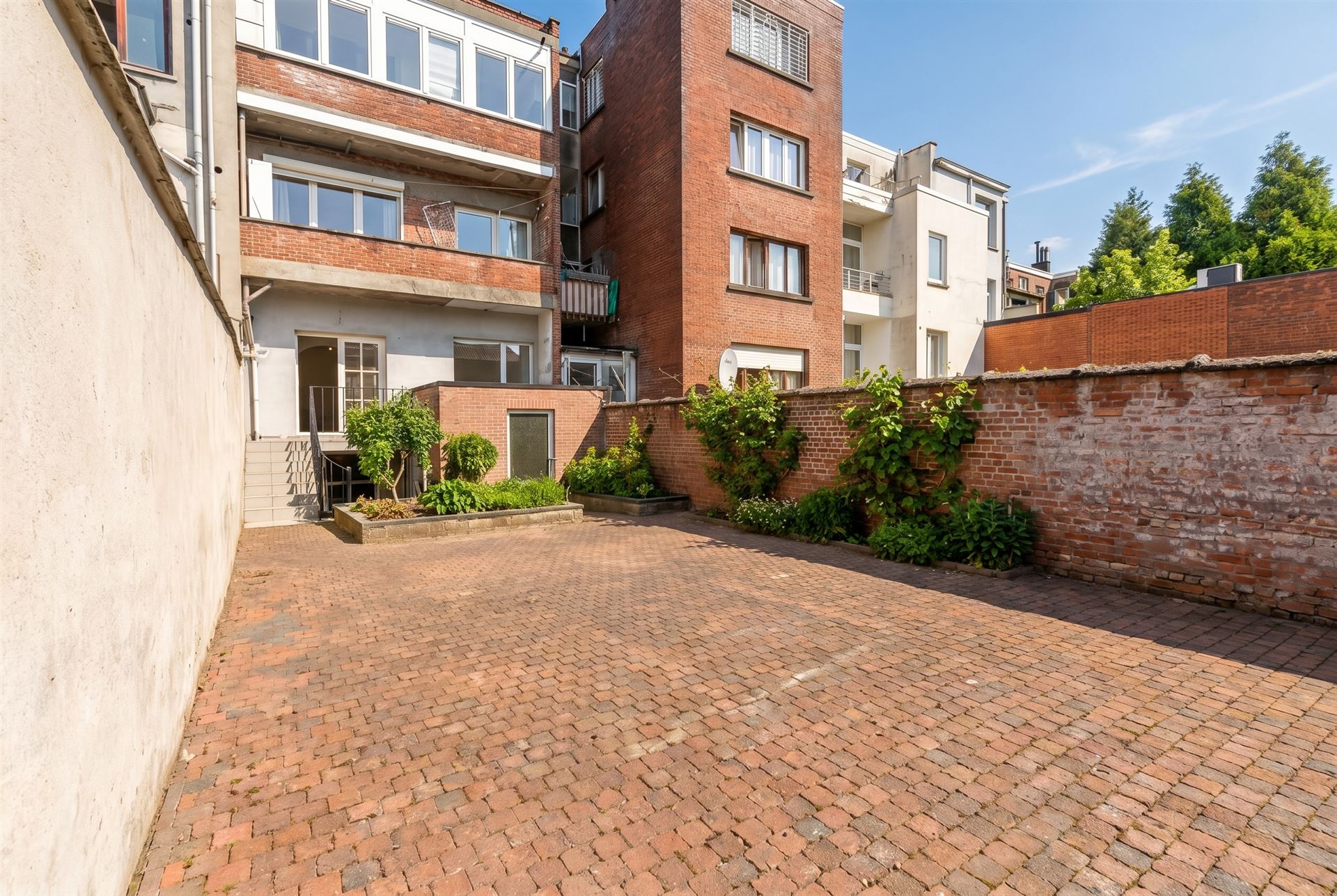 Instapklaar glv appartement met ruime tuin en parkeerplaats - foto 3