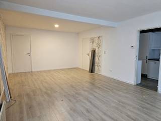 Dit aangename gelijkvloerse appartement geniet een gunstige ligging vlak bij de ring van Turnhout en op wandelafstand van het bruisende...