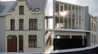 2 naastliggende woningen te koop hartje Veurne! <br />Unieke kans! Deze twee karaktervolle woningen uit 1930 worden samen verkocht . Ben jij benieuwd naar de mogelijkheden aarzel niet om ons te contacteren. Vraag ons gerust naar de reeds gemaakte plannen en renders.<br />Troeven van dit unieke aanbod:<br />- Twee woningen die grenzen aan elkaar<br />- Ideaal voor grote gezinnen of als kangoeroewoning<br />- Totaal 15 slaapkamers <br />- Potentieel voor investeerders<br />- Ruime tuinen met veel mogelijkheden<br />- Centrum Veurne<br />Interesse? Maak dan nu een afspraak voor een bezoek ter plaatse en ontdek het potentieel van deze uitzonderlijke woningen!<br />Het betreft een overname van de vennootschap. Informeer gerust naar de voorwaarden om het eigendom aan te kopen zonder overname van de vennootschap. <br />EPC: E en F