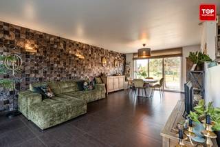 Deze bijna energie neutrale woning uit 2014 bevindt zich in de meest gegeerde buurt van Zele, in een rustige doodlopende straat met een speelplein...