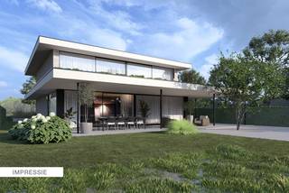 In de rustige en residentiële grensregio van Hamont‑Achel, op een boogscheut van Nederland, bevindt zich deze bijzonder ruime casco nieuwbouwwoning, waar hedendaagse architectuur, licht en royale volumes samenkomen. De woning biedt een aangename combinatie van woonrust, ruimte en bereikbaarheid en vormt een ideale basis voor wie op zoek is naar een kwaliteitsvolle woning die volledig naar eigen visie kan worden afgewerkt.<br /><br />De woning wordt aangeboden in casco staat en onderscheidt zich door haar tijdloze, architecturale uitstraling en doordachte opbouw. Dankzij de sterke ruwbouwkwaliteit en het flexibele ontwerp kan de afwerking volledig worden afgestemd op persoonlijke woonwensen.<br /><br />Met een bewoonbare oppervlakte van ca. 268 m² biedt de woning bijzonder ruime leefvolumes. Het gelijkvloers is opgevat als een open en lichtrijke leefverdieping, met ruimte voor een royale leefruimte en keuken, aangevuld met een apart toilet en praktische berging. Grote raampartijen zorgen voor een mooie lichtinval en een sterke verbinding met de buitenomgeving.<br />Op de verdieping is plaats voorzien voor vier volwaardige slaapkamers, waaronder een comfortabele master bedroom met dressing en badkamer. Verder omvat deze verdieping een badkamer, een apart toilet en een nachthal, wat resulteert in een rustige en functionele slaapverdieping voor het hele gezin.<br />Een absolute meerwaarde is de volledig onderkelderde structuur van ca. 142 m². Deze ruime kelderverdieping biedt tal van invullingsmogelijkheden, zoals opslag, hobbyruimte, fitness, atelier of technische ruimte, en verhoogt het gebruikscomfort én de waarde van de woning aanzienlijk.<br />Buiten is er een open carport voorzien. <br /><br />Verkoop onder registratierechten op de grond en btw op de constructie. Casco oplevering voorzien op 31/12/2026.<br />Grondwaarde: €230.000 (12% RR) – Constructiewaarde: €539.000 (21% Btw).<br />Totaal inclusief Btw, exclusief andere belastingen: €882.190.<br /><br />Deze woning vormt een uitstekende opportuniteit voor wie op zoek is naar een architecturaal hoogwaardige casco woning met uitstraling, een grote kelderverdieping en ruime mogelijkheden tot maatwerk, gelegen in een rustige en gegeerde grensregio.
