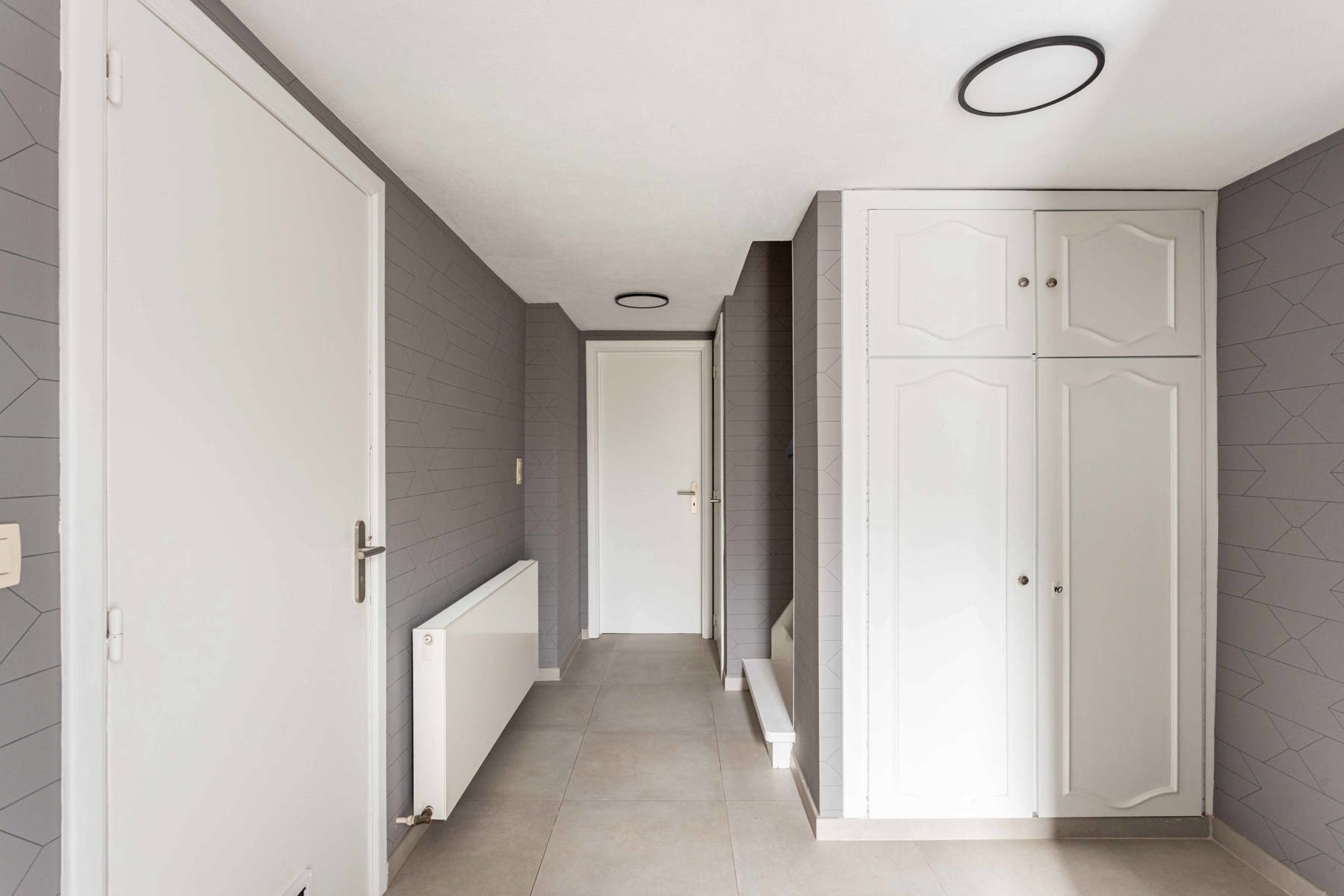 Gerenoveerde bel-etage woning met garage in rustige woonwijk. - foto 2