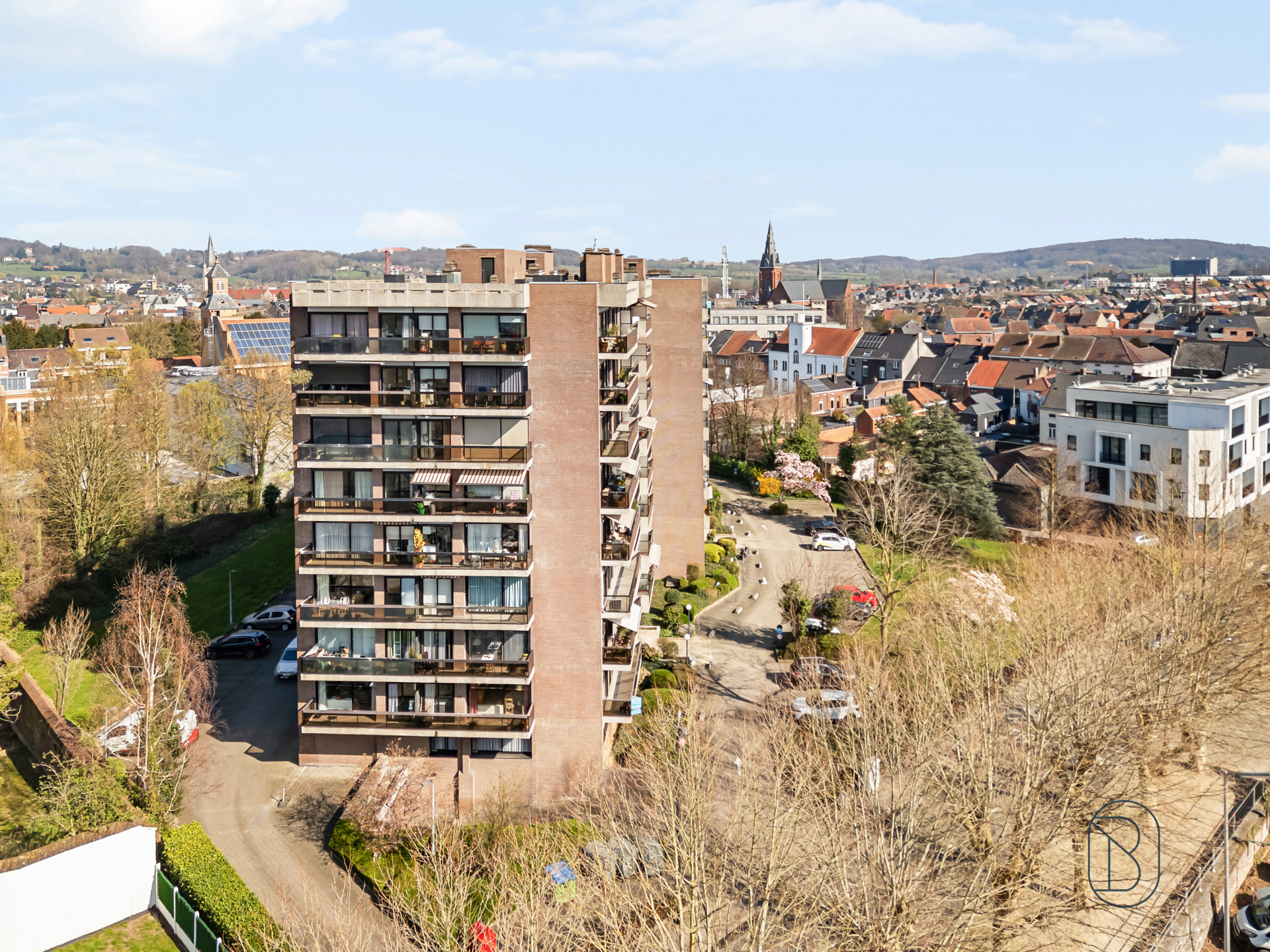 3-slaapkamerappartement met terras, garage en kelder! - foto 5