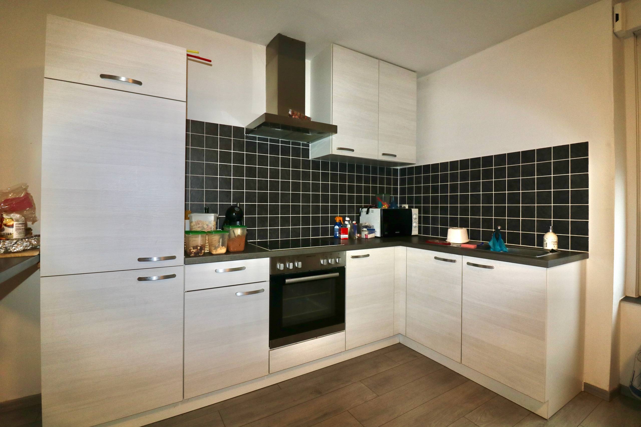 Duplex appartement met 2 slaapkamers, terras en garage voor 845 EUR/mnd - foto 4