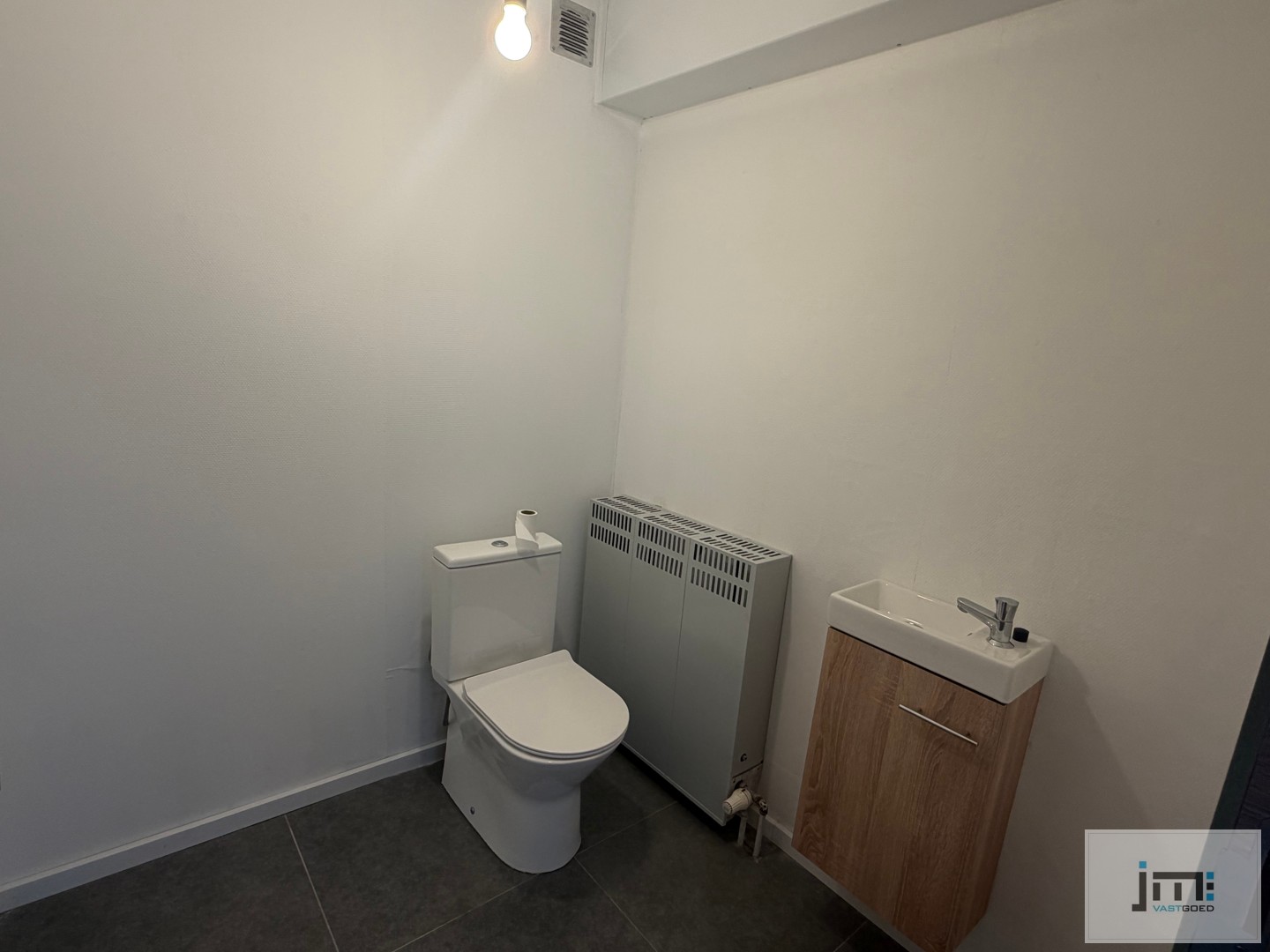 Gerenoveerd appartement met 4 slaapkamers - foto 5