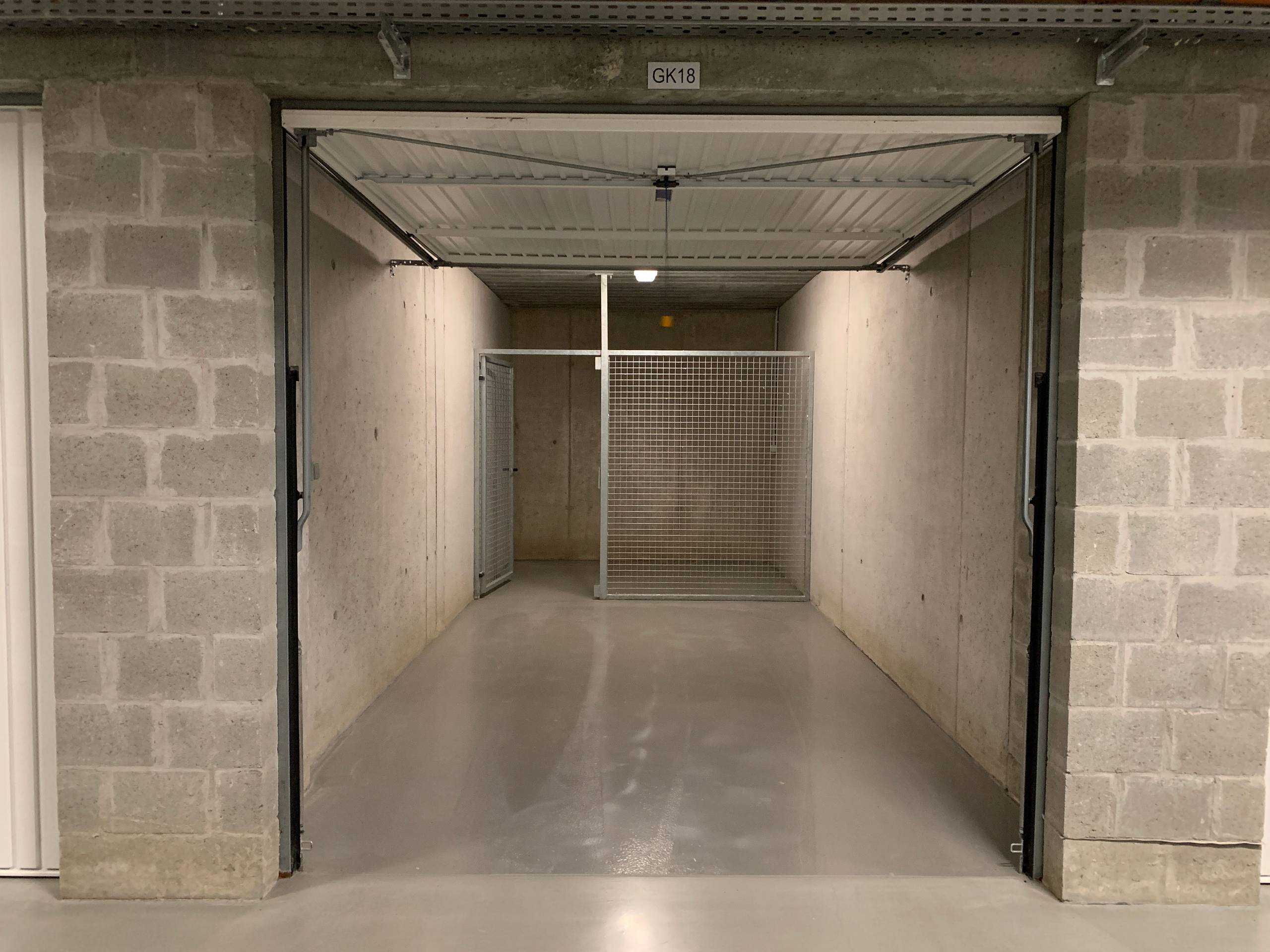 Ondergrondse garagebox met aparte (fietsen)berging te Brugge - foto 2