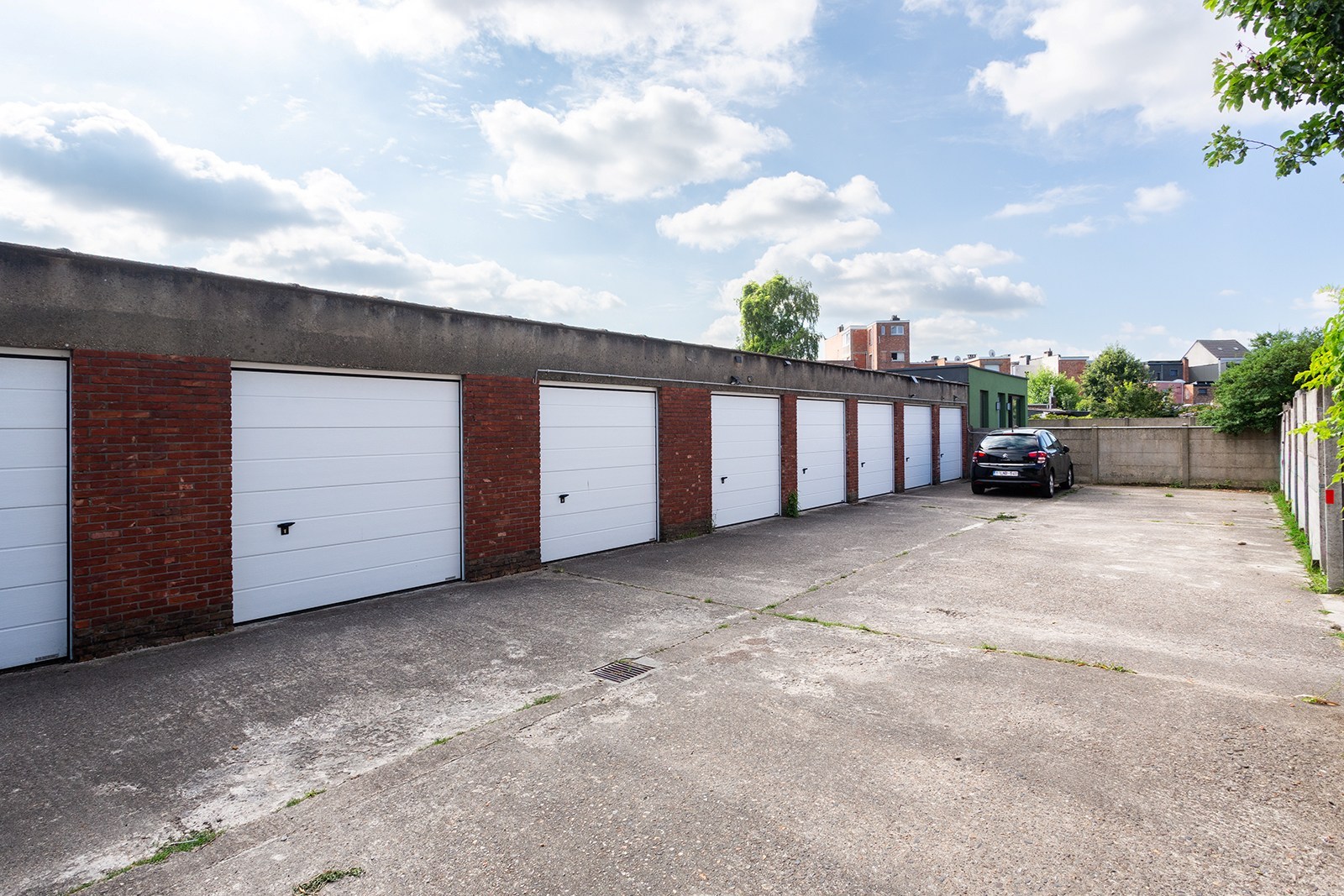 Opbrengsteigendom met 6 appartementen en 9 garageboxen - foto 5