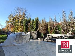 BRUSSELS/HAREN. This magnificent BEL-ETAGE-style house offers ± 165 m² of living space and an exceptional living environment in Brussels. It...