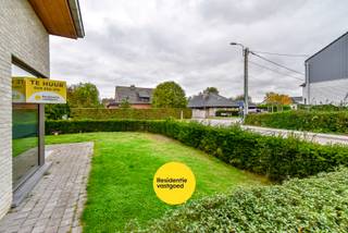 Recente woning met 3 slaapkamers gelegen in een zeer rustige ligging doch vlakbij het centrum van Gistel met alle nodige winkels en het...