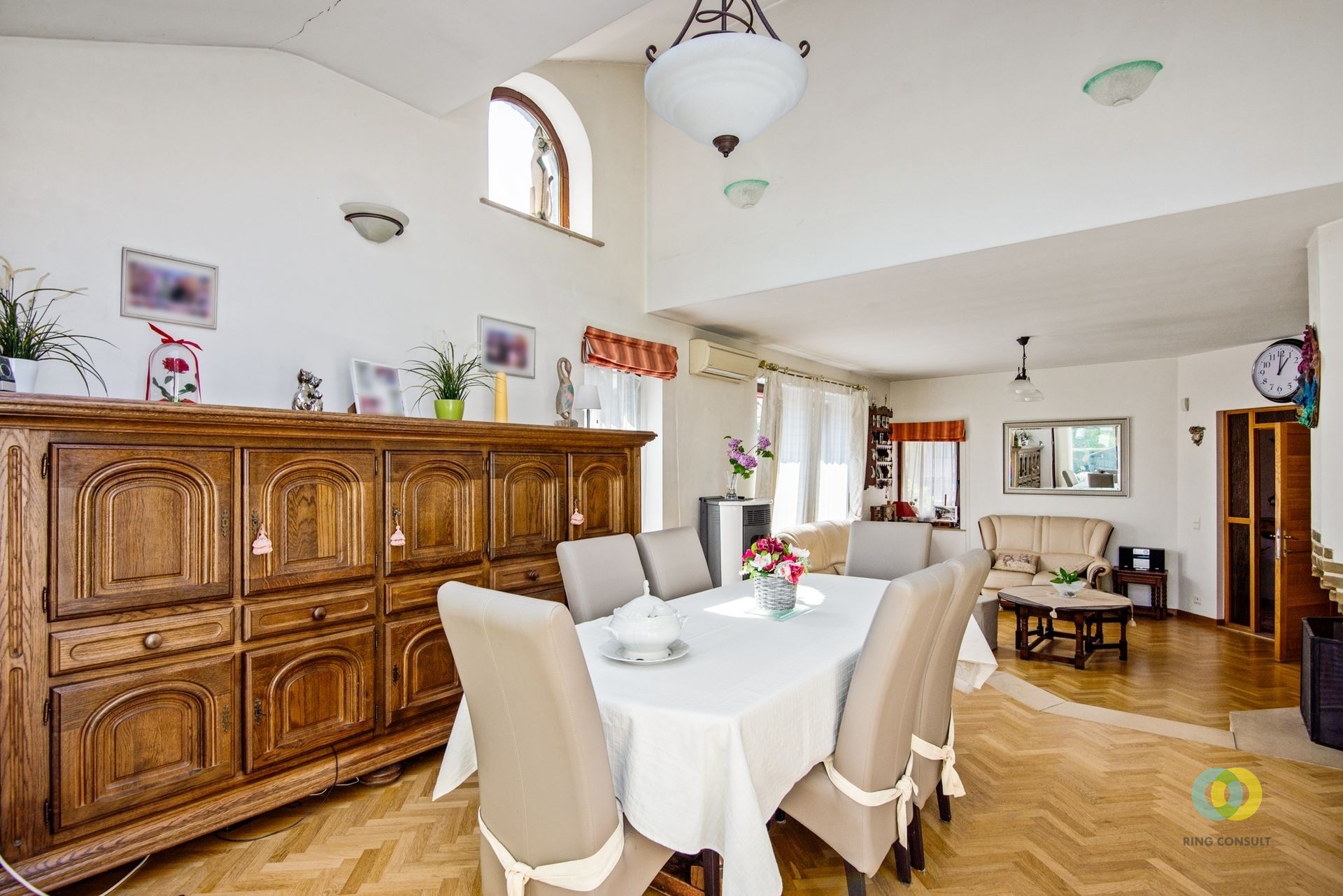 Ruime villa met 4 slaapkamers, bureau en garage   - foto 5