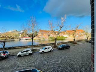 Brugge centrum, met zicht op Potterierei, prachtig vergezicht, rustige ligging, parking voor de deur !Tot in de puntjes verzorgd  ENERGIEZUINIG...