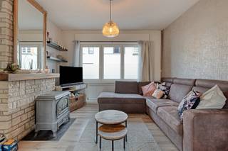 *** KIJKDAG ZATERDAG 14/03 tussen 13u en 16u *** OP AFSPRAAK ***Rustig gelegen halfopen bebouwing op een perceel van 4a 60ca te Affligem. De woning...