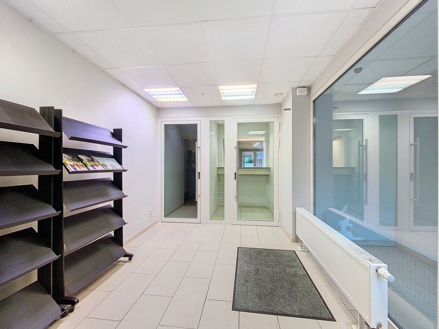 Commercial for rent in Oostduinkerke - photo 2