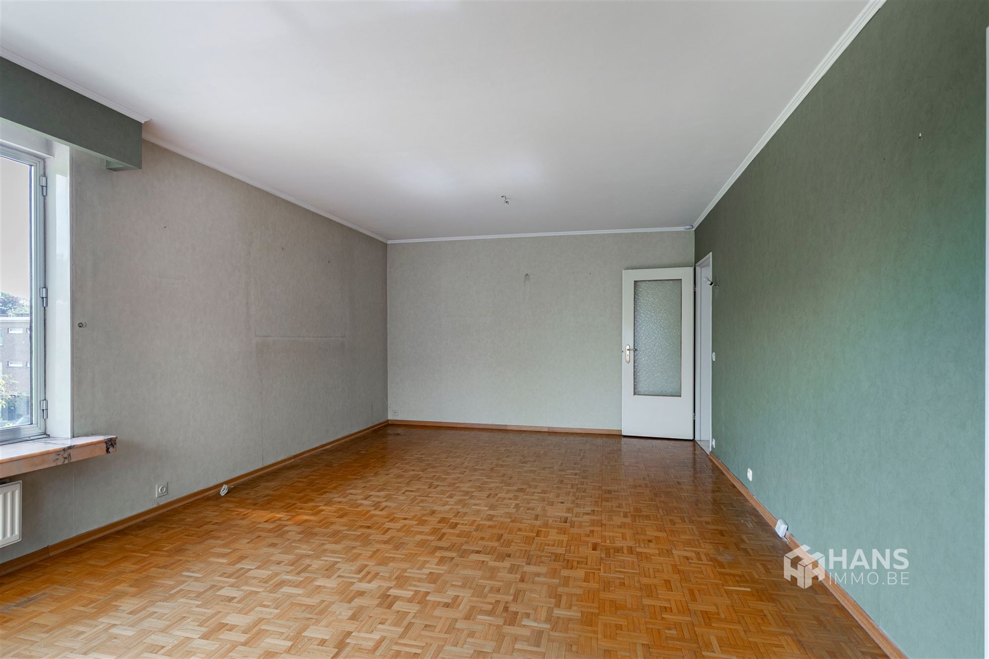Op te frissen hoekappartement (80 m²) met 2 slaapkamers, autostaanplaats en terras in Borgerhout - foto 5