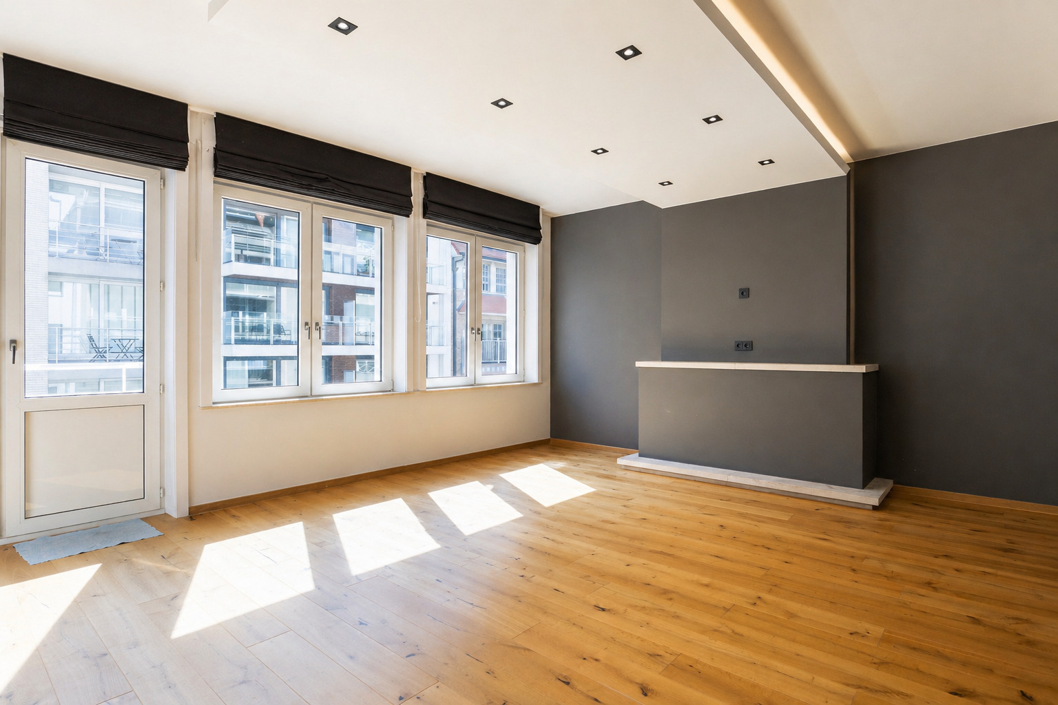 Appartement met 2 slaapkamers te koop in centrum Knokke! - foto 4