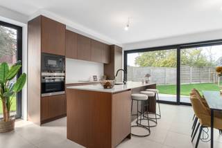 High-quality, luxurious modern new-build homes, ENERGY-NEUTRAL (21% VAT). E-LEVEL 0, TOP FINISH!Layout: entrance hall with separate toilet, bright...