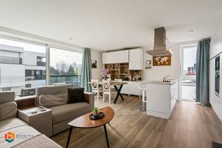 Op een uitstekende locatie bevindt zich dit energiezuinig appartement met 2 slaapkamers. Dit unieke appartement is gelegen in een rustige...