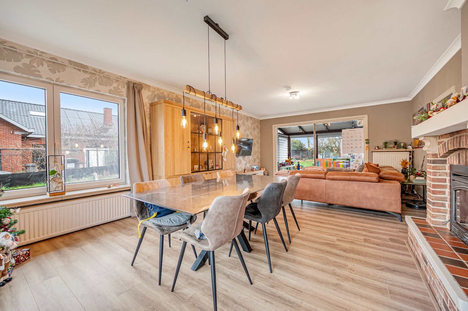 Gerenoveerde half open bebouwing met grote tuin en 3 slpkmrs! - foto 2